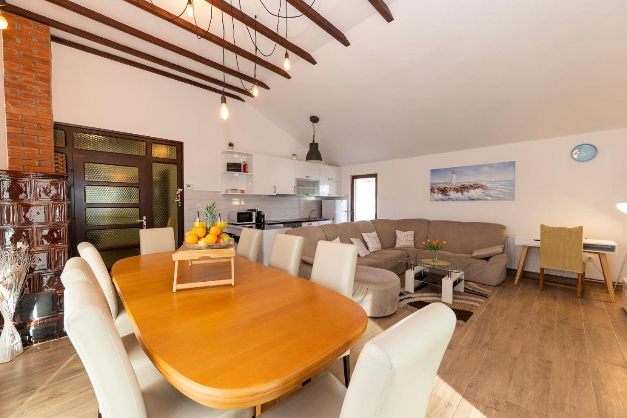 Apartman Lana Biograd Na Moru Εξωτερικό φωτογραφία