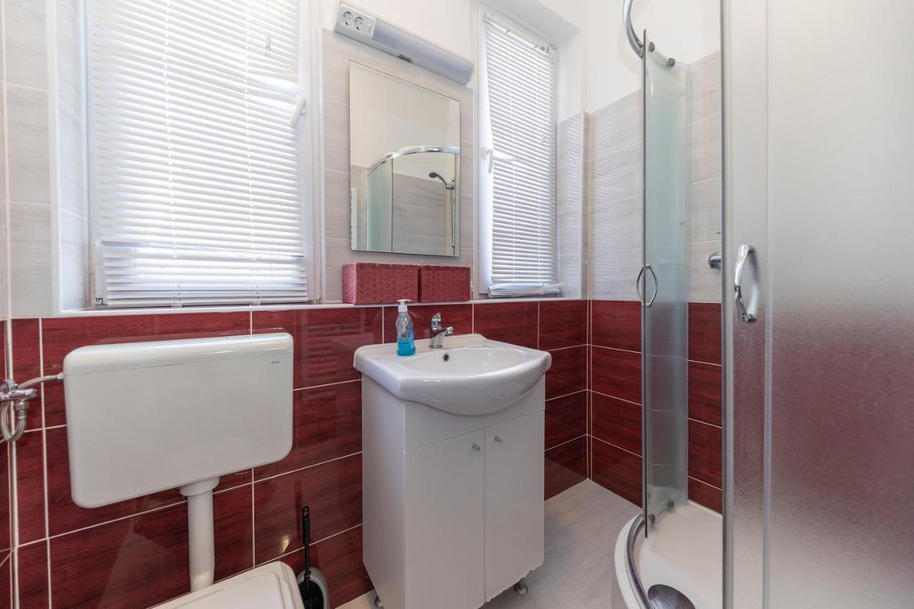 Apartman Lana Biograd Na Moru Εξωτερικό φωτογραφία