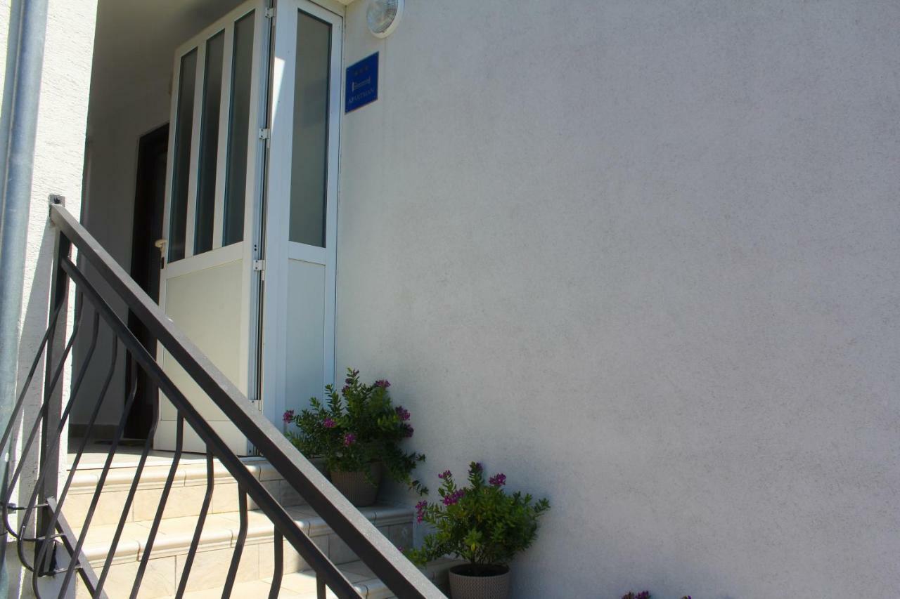 Apartman Lana Biograd Na Moru Εξωτερικό φωτογραφία